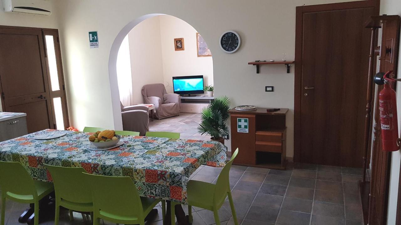 Casa Vacanze Villa Tropia Camastra Zewnętrze zdjęcie